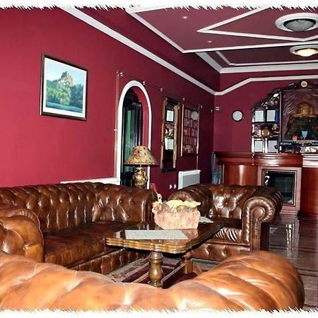 Hotel Lovcen Podgorica Buitenkant foto