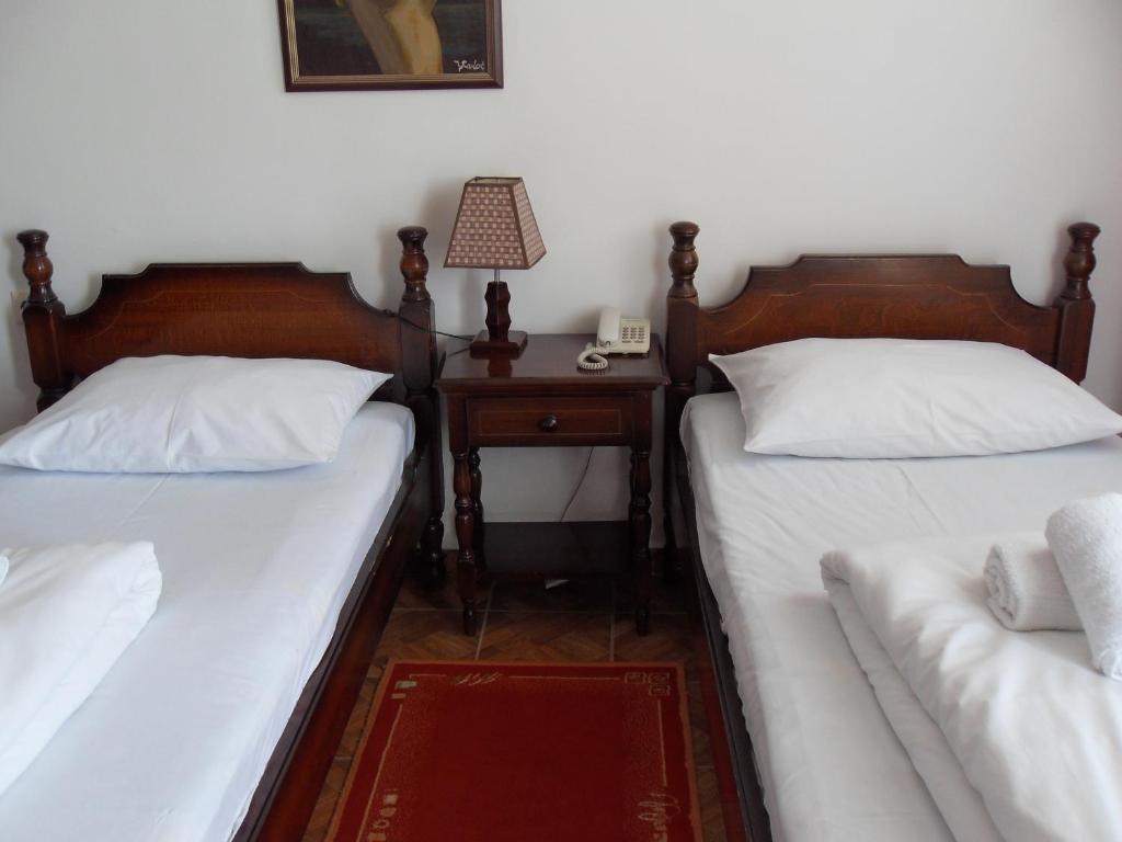 Hotel Lovcen Podgorica Buitenkant foto