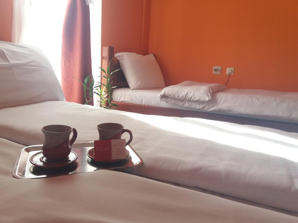 Hotel Lovcen Podgorica Buitenkant foto