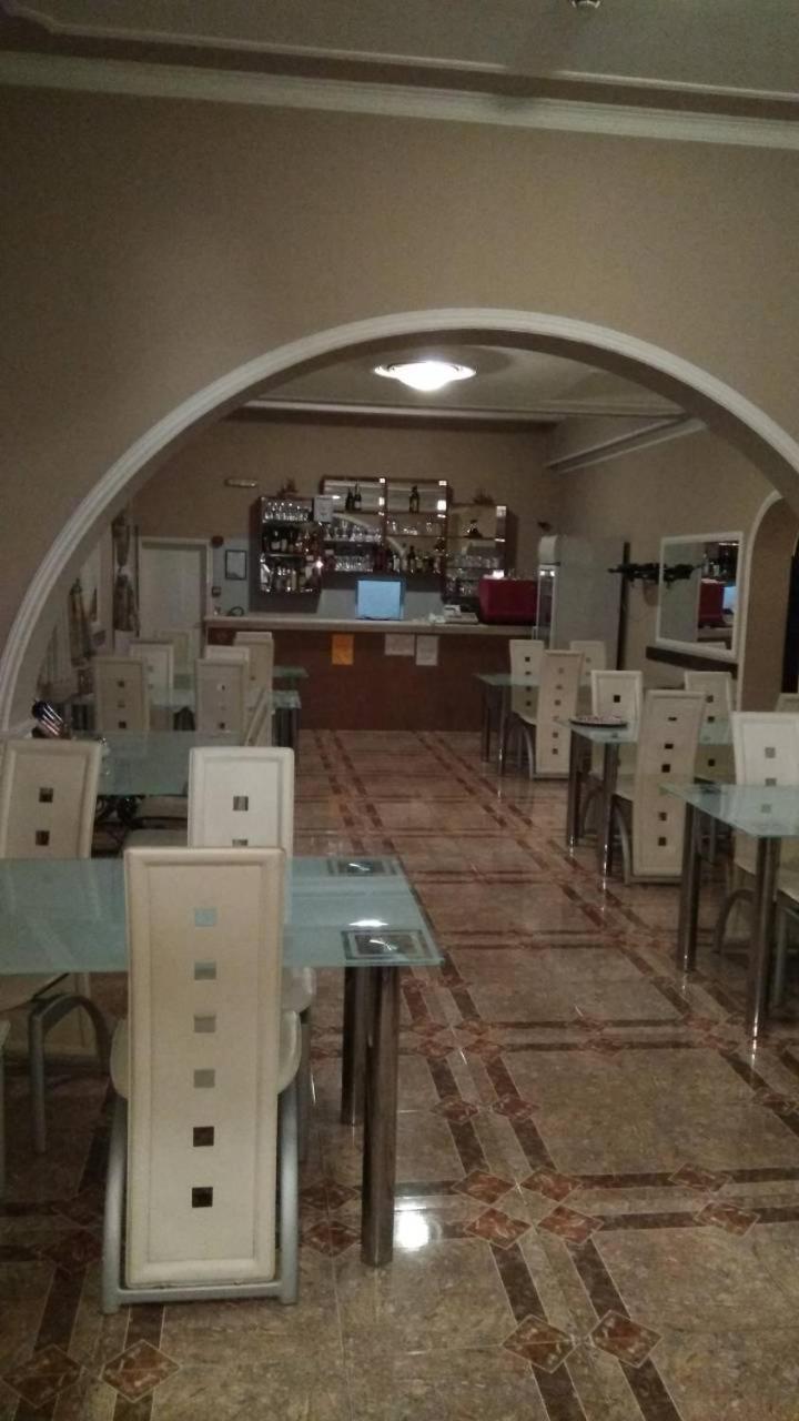 Hotel Lovcen Podgorica Buitenkant foto