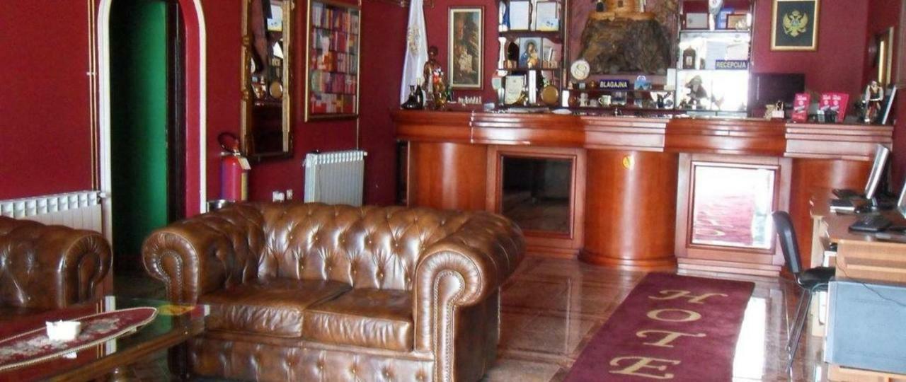 Hotel Lovcen Podgorica Buitenkant foto
